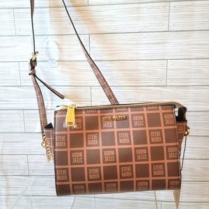 NWT STEVE MADDEN B LEXI BAG CROSSBODY COGNAC BROWN LOGO GOLD ADJUSTABLE STRAPS